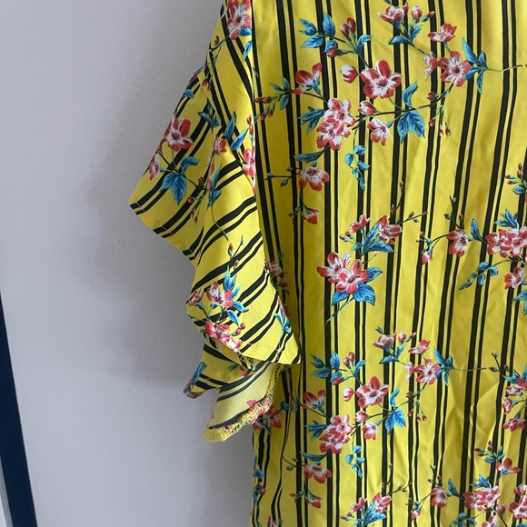 Chic A’GACI Size S Blouse - Picture 4 of 5